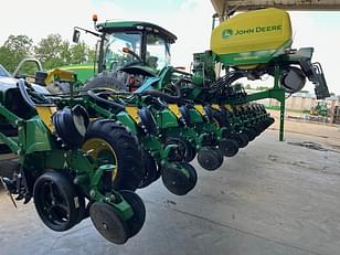 Main image John Deere DR12X 1