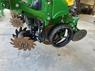 Main image John Deere DR12X 4