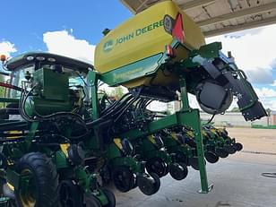 Main image John Deere DR12X 5