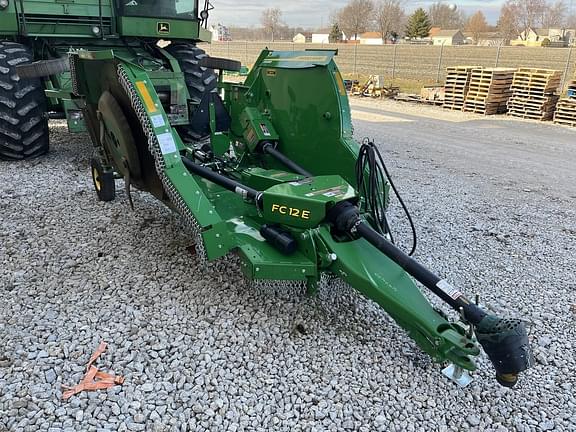 Image of John Deere FC12E equipment image 3