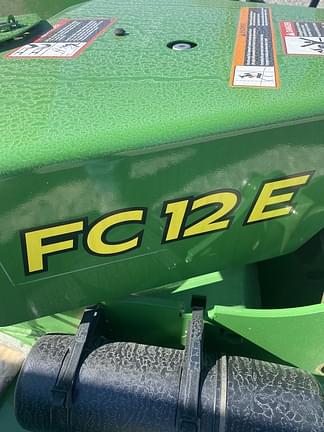 Image of John Deere FC12E equipment image 2