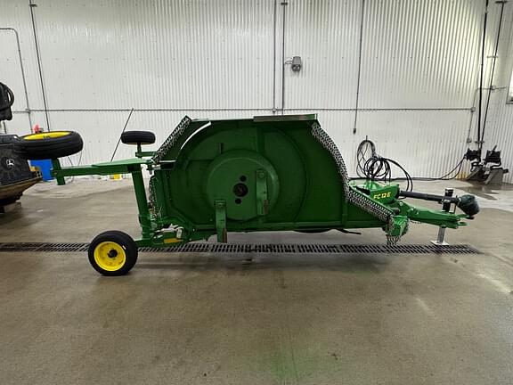 Image of John Deere FC12E equipment image 3