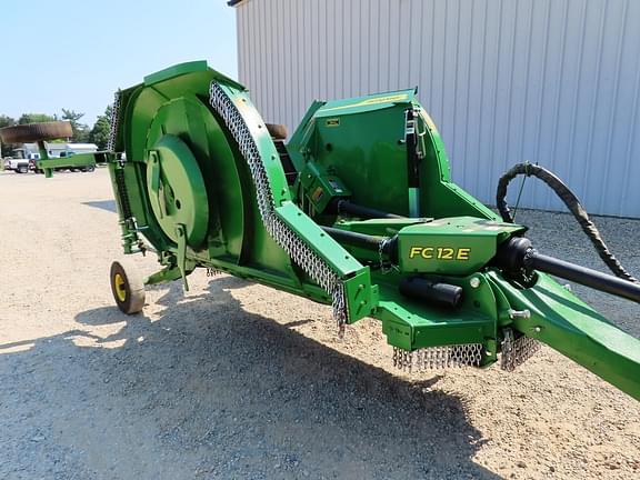 Image of John Deere FC12E equipment image 1