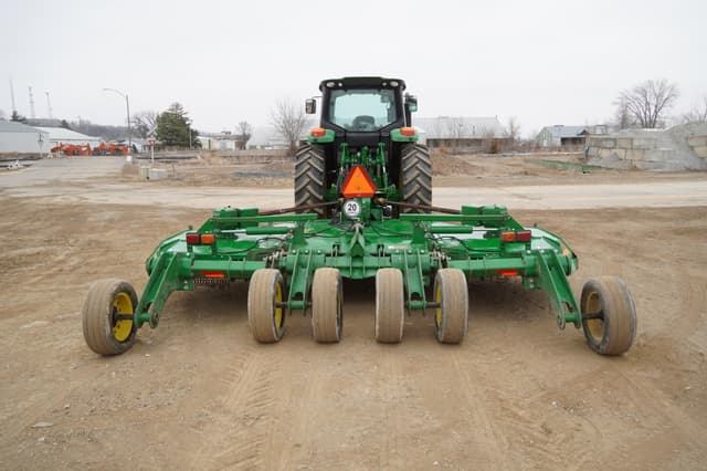 Image of John Deere FC15R equipment image 3
