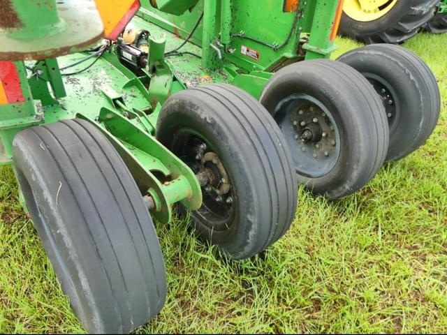 Image of John Deere FC15R equipment image 4