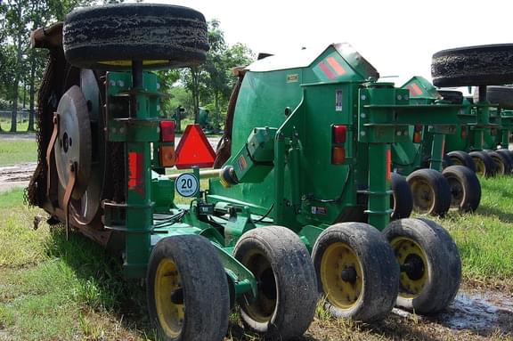 Image of John Deere FC15R equipment image 2