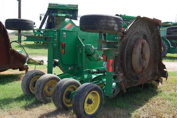 Image of John Deere FC15R equipment image 3