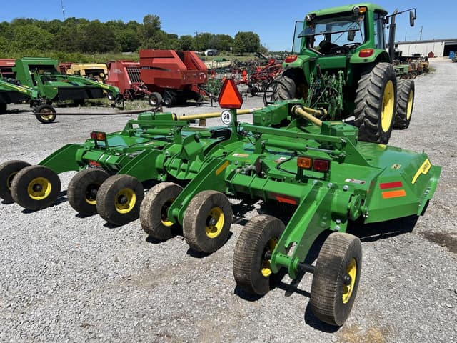 Image of John Deere FC15R equipment image 2