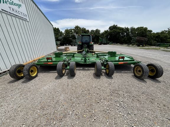 Image of John Deere FC20R equipment image 2