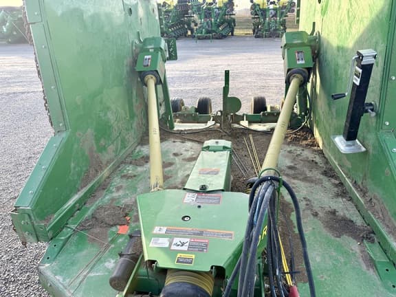 Image of John Deere FC20R equipment image 4
