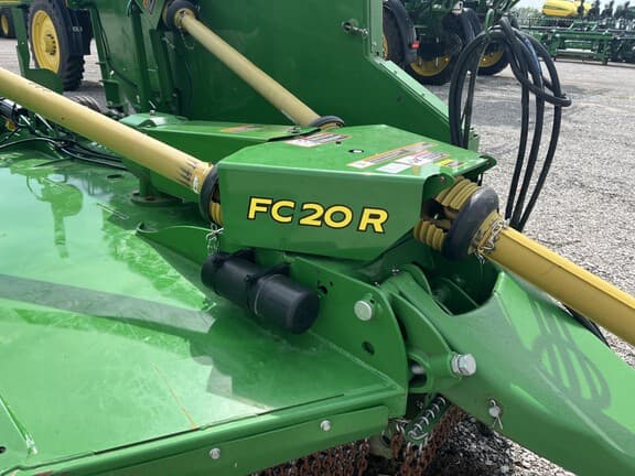 Image of John Deere FC20R equipment image 4