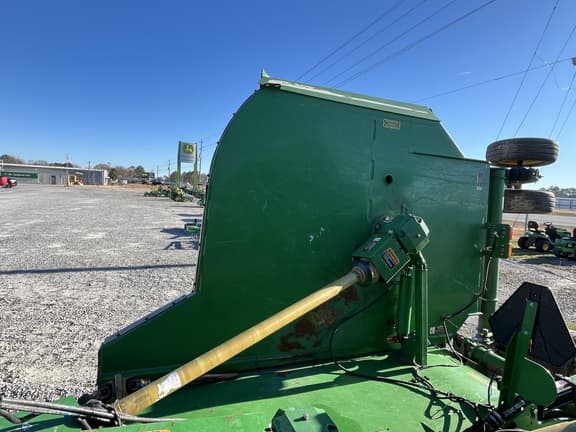 Image of John Deere FC20R equipment image 1