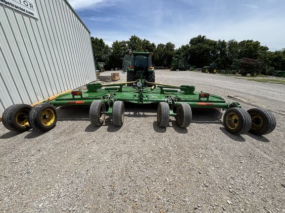 Image of John Deere FC20R equipment image 3
