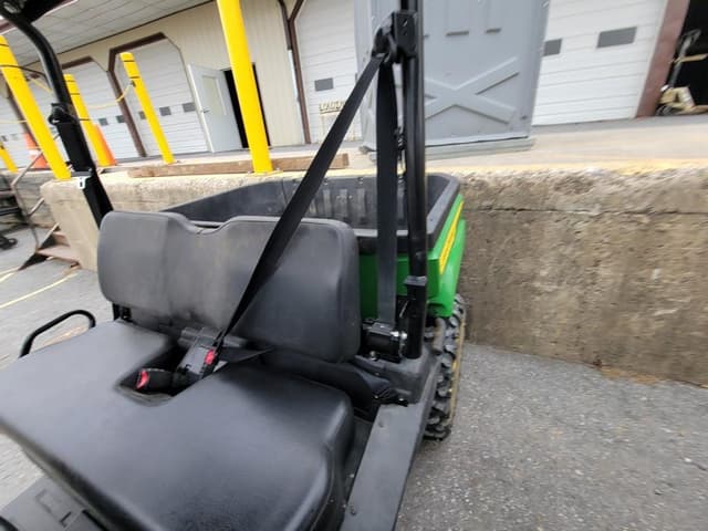Image of John Deere XUV 590E equipment image 2