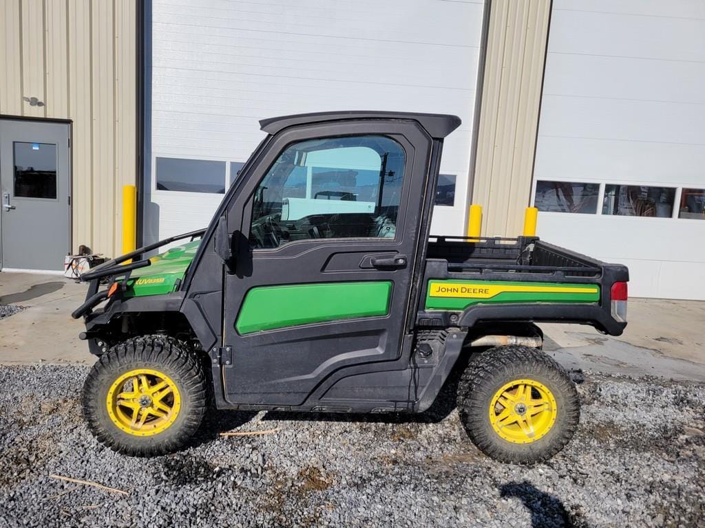2023 John Deere XUV 835M Equipment Image0