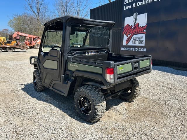 Image of John Deere XUV 835M equipment image 1