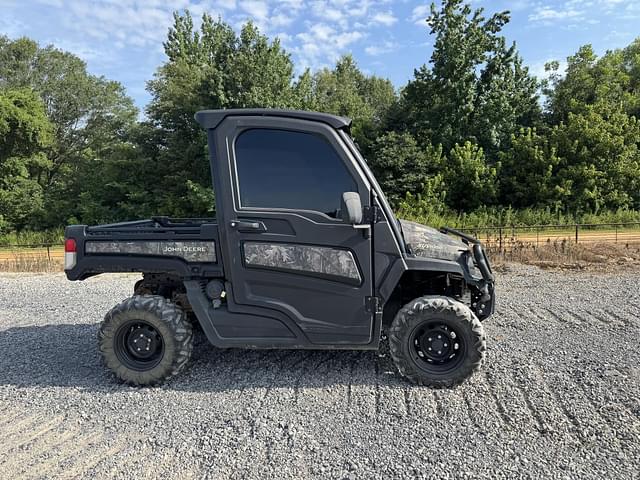Image of John Deere XUV 835M equipment image 4