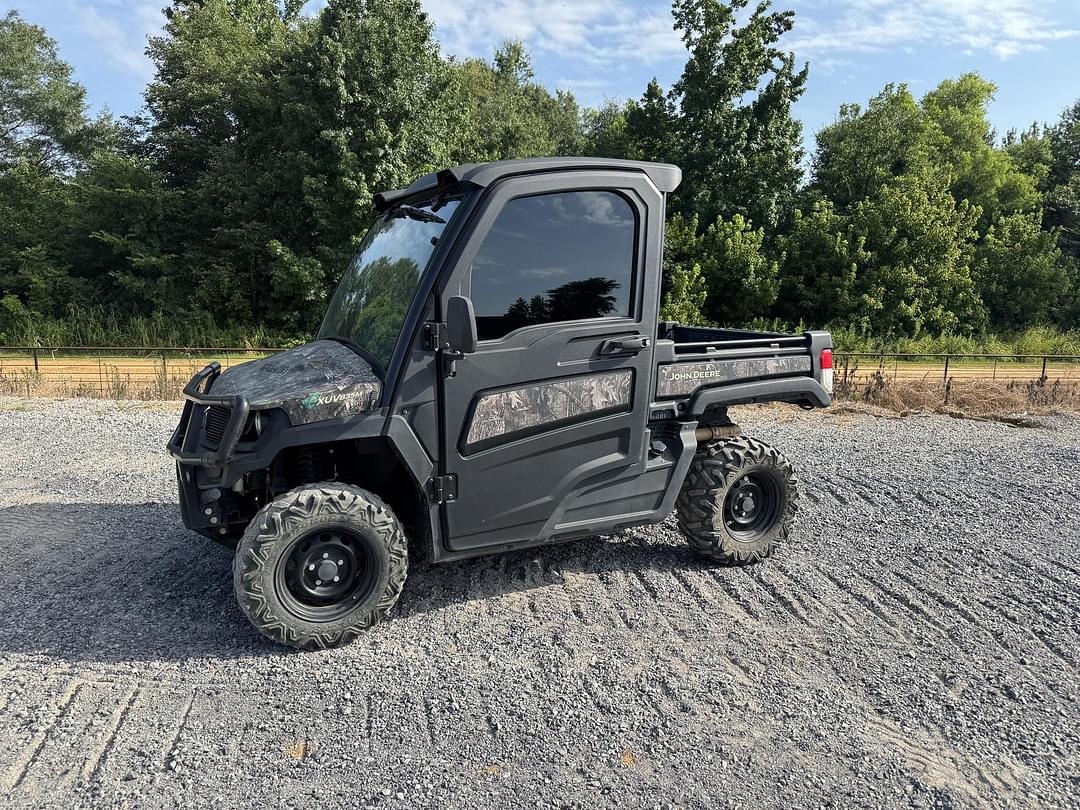 Image of John Deere XUV 835M Primary image