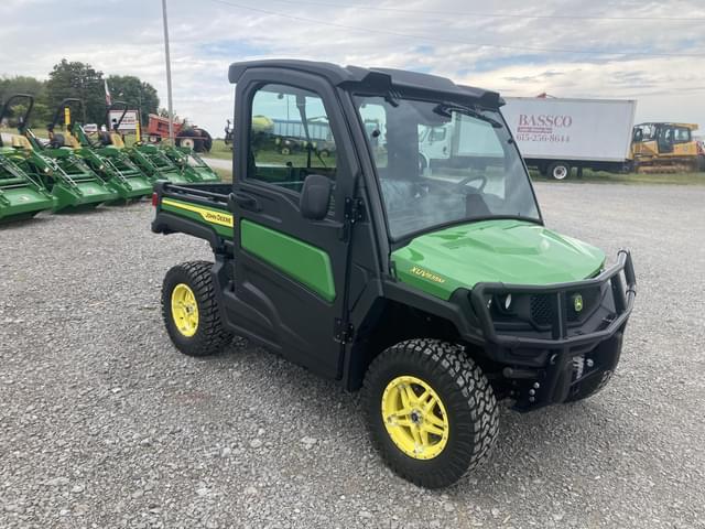 Image of John Deere XUV 835M equipment image 1