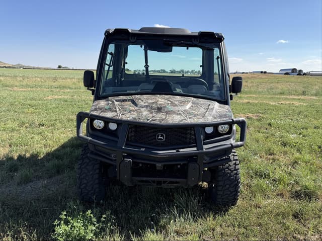 Image of John Deere Gator XUV 835R equipment image 1