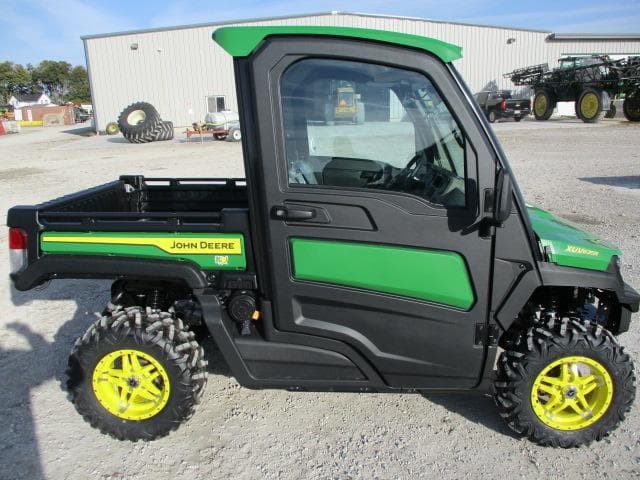 Image of John Deere XUV 835R equipment image 3
