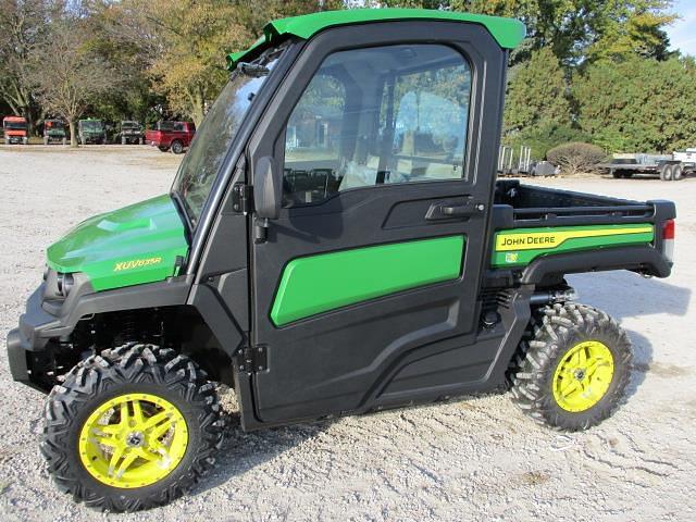 Image of John Deere XUV 835R Primary image