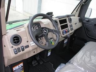 Main image John Deere XUV 835R 56