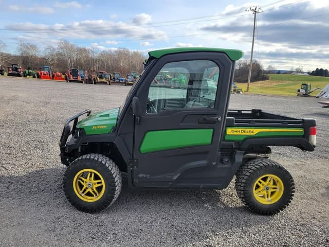 Image of John Deere XUV 835R equipment image 4