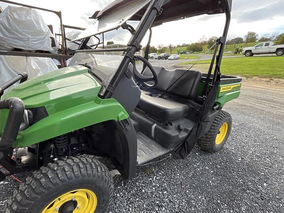 Image of John Deere XUV 560E equipment image 3