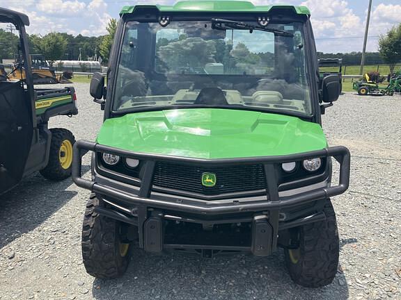 Image of John Deere XUV 835R equipment image 1