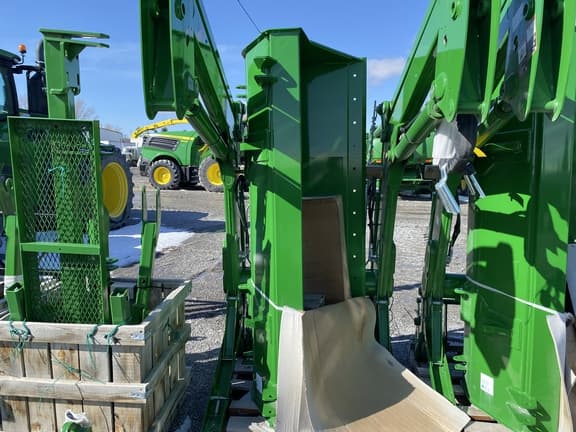 Image of John Deere H310 equipment image 4