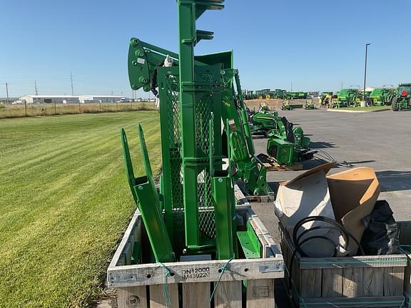 Image of John Deere H130 Image 1