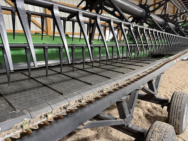 Image of John Deere HD35F equipment image 4