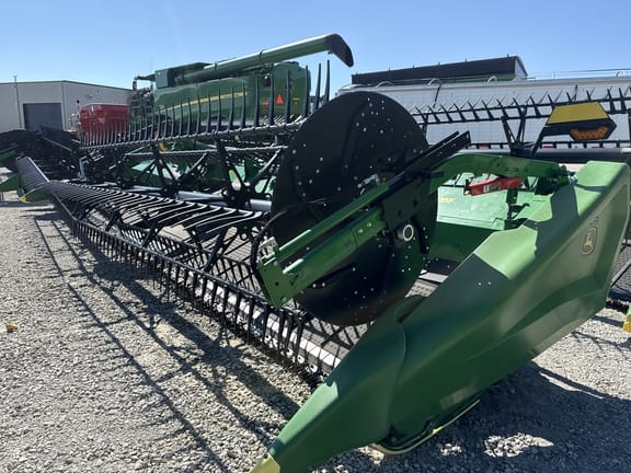2023 John Deere HD35F Equipment Image0