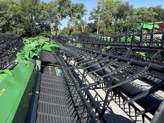Image of John Deere HD35F equipment image 2