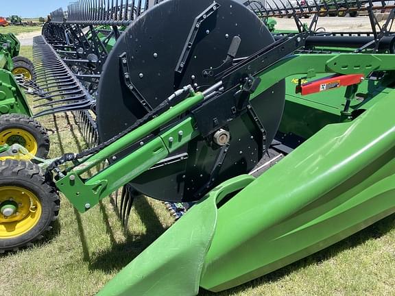 Image of John Deere HD35R equipment image 2