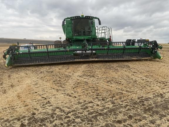 Image of John Deere HD35R equipment image 1