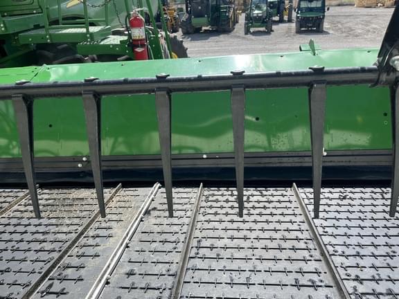 Image of John Deere HD35R equipment image 3