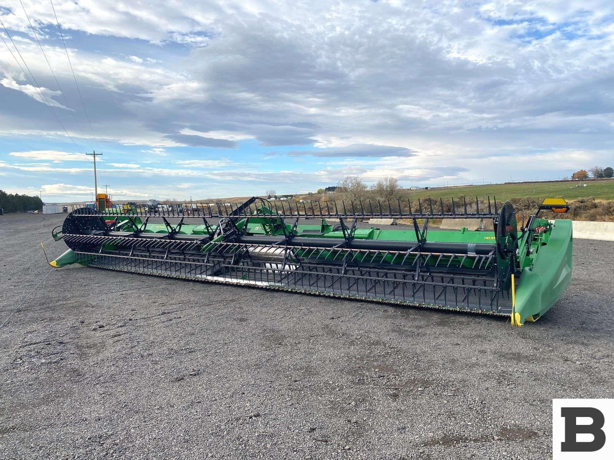 2023 John Deere HD35R Equipment Image0