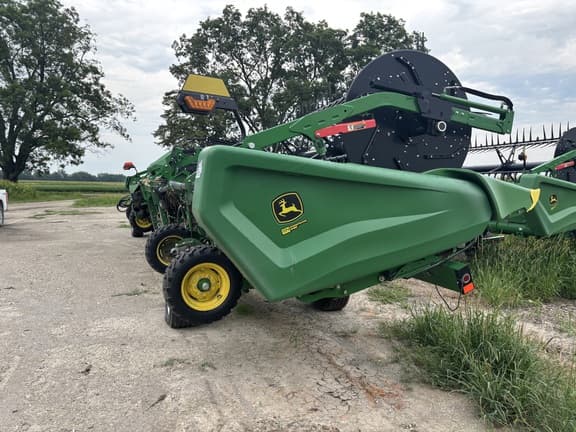 Image of John Deere HD40F equipment image 4