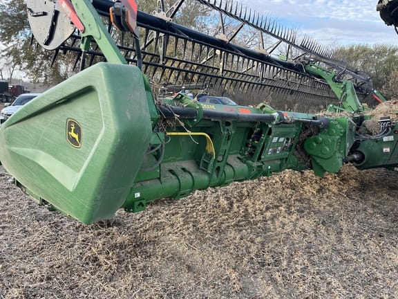 2023 John Deere HD40F Equipment Image0