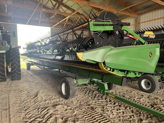 2023 John Deere HD40F Equipment Image0