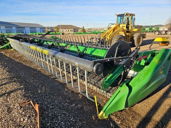 2023 John Deere HD40F Equipment Image0