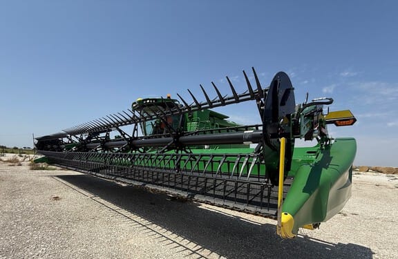 2023 John Deere HD40F Equipment Image0