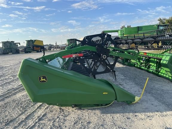 2023 John Deere HD40F Equipment Image0