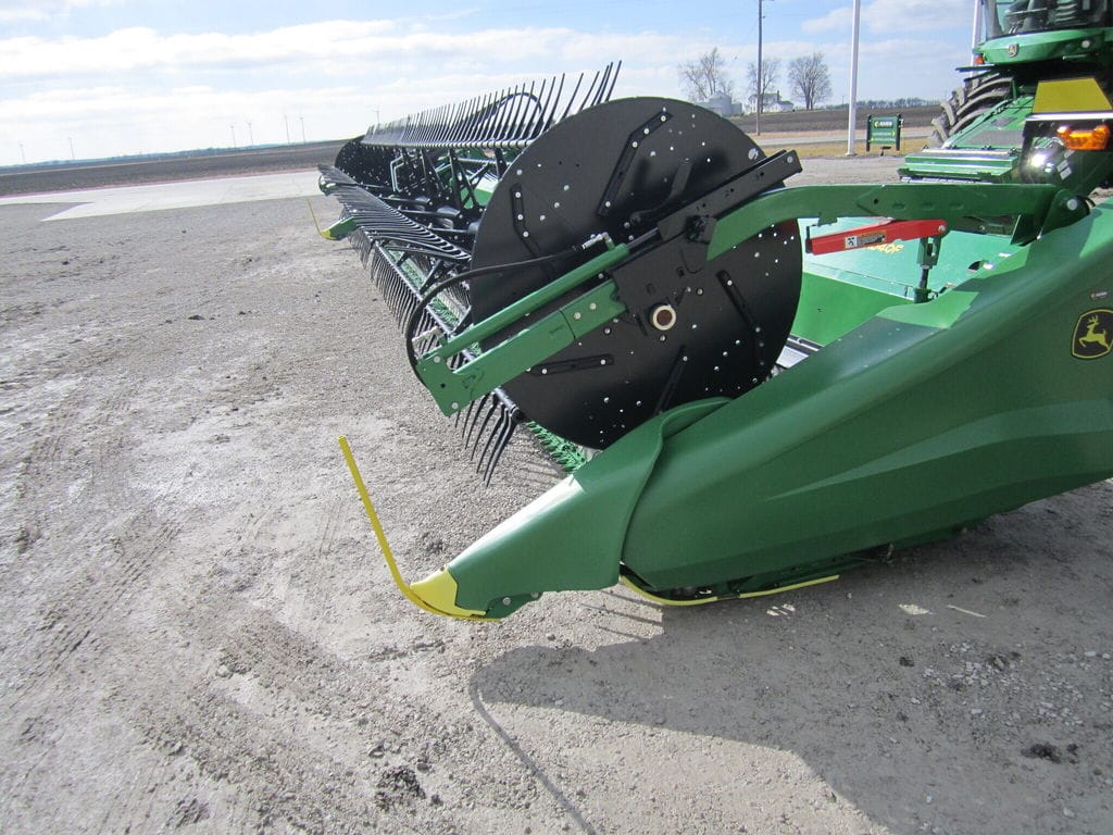 2023 John Deere HD40F Equipment Image0