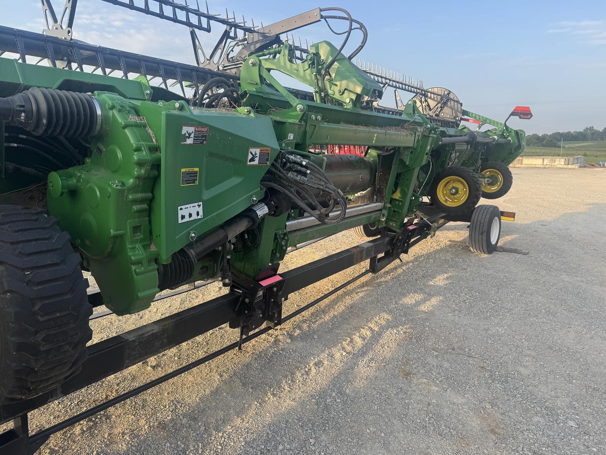 2023 John Deere HD40F Equipment Image0