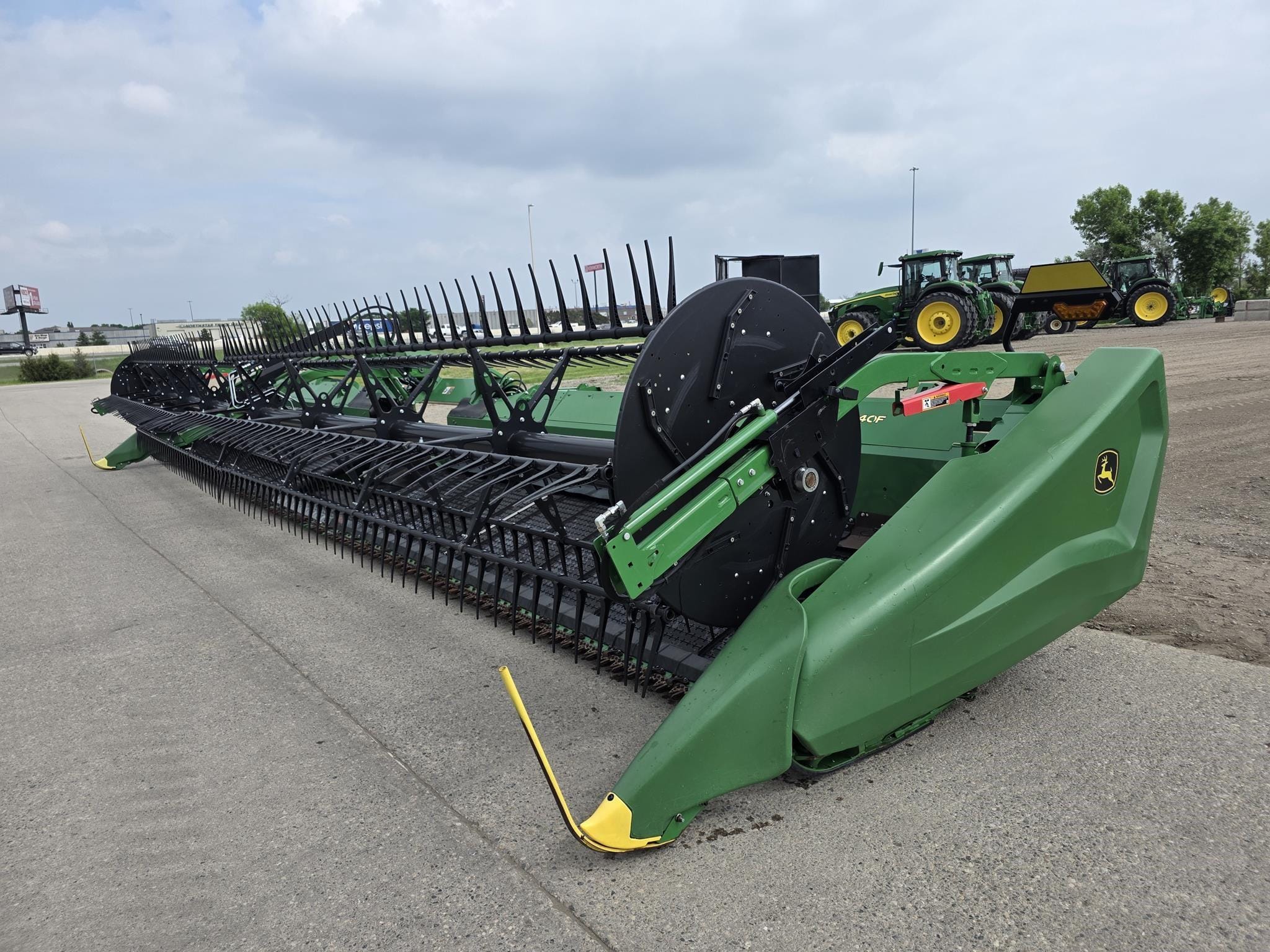 2023 John Deere HD40F Equipment Image0
