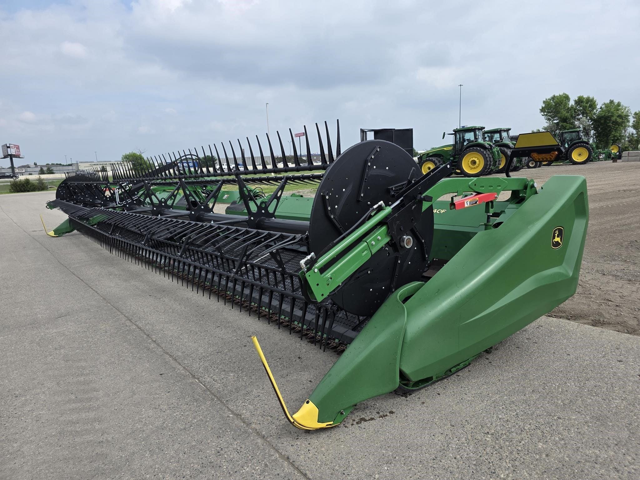 2023 John Deere HD40F Equipment Image0