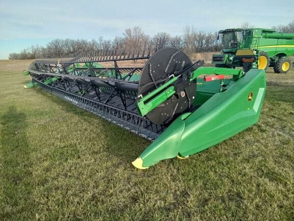 2023 John Deere HD40F Equipment Image0
